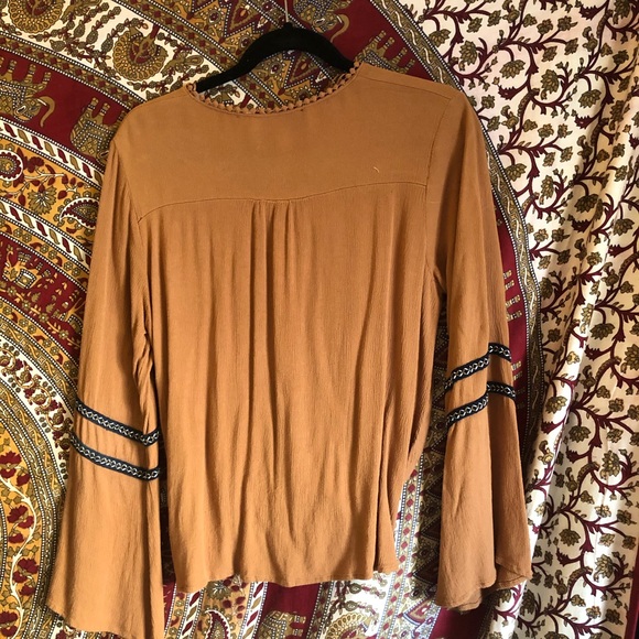 Cute flowy longsleeve - Picture 4 of 4